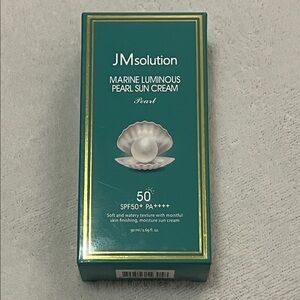 Marine Luminous Pearl Sun Cream SPF50+ PA++++ (B)